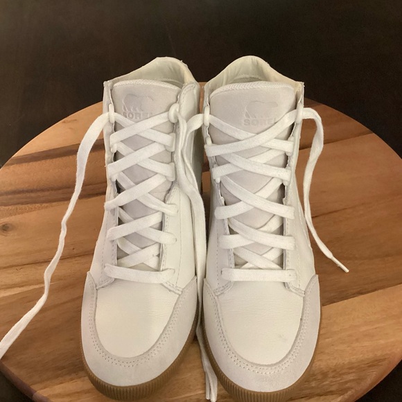 Sorel Out N About cream wedge lace up bootie sneaker NWOTS - Picture 1 of 9